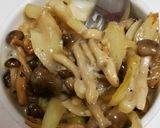 ぶなしめじと玉ねぎのココットカマン作り方5写真