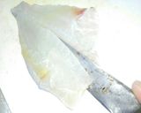 カワハギの薄皮の剥きかた作り方5写真