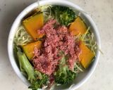 コンビーフと野菜のココットカマン♡作り方3写真