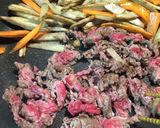牛肉とごぼうと舞茸のうま〜い煮。作り方3写真