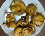 クリタケとヌメリスギタケの焼きキノコ作り方4写真