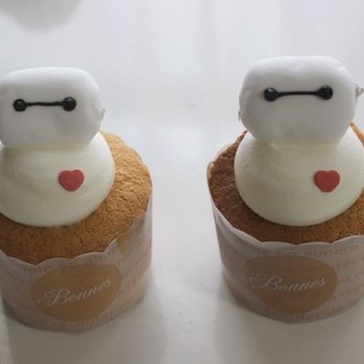 簡単かわいい♡ベイマックスのカップケーキ by momoキャラ料理家