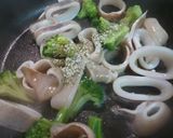ハーブmixで♪イカとブロッコリー炒め作り方2写真