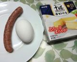 冷凍たまご+ソーセージ ココットカマン作り方1写真