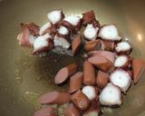 ウインナーとタコのガーリック ココット作り方2写真
