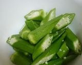 ツナとオクラの焼うどん作り方1写真
