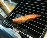 忙しい朝に☆お弁当作りと一緒に鮭サンド♪作り方1写真