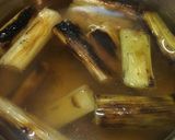 焼き葱と鮭のフレークのコンソメスープ作り方2写真