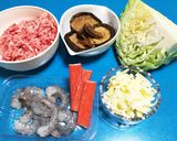 誰でも出来る羽根餃子！☆贅沢三種類の具☆作り方1写真