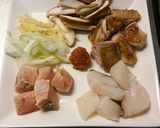スキレット炊き込みご飯！鶏鱈鮭茸秋の旬味作り方3写真