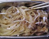 オージービーフをくるり♫新玉葱でマリネ♬作り方1写真