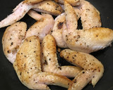 トマト缶で簡単☆手羽と豆のトマト煮込み作り方3写真