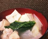 鶏肉と春菊のあごだしスープ作り方5写真