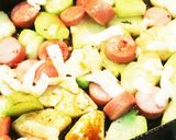 ハヤトウリとソーセージの醤油チーズ炒め作り方2写真