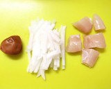ささみと大根サラダのさっぱり☆梅肉和え作り方1写真