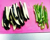 挽き肉と茄子とピーマン炒め作り方1写真