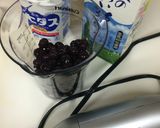 朝食ベリーヨーグルトスムージー☆..°。作り方1写真