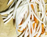 捨てない♪大根と人参の皮で豆板醤炒め作り方3写真