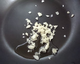 にんにくの芽ともやしと豚肉の甜麺醤炒め♪作り方2写真