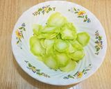 ブロッコリーの茎の塩麹漬け作り方1写真