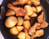 手羽元とじゃがいものこってり甘辛煮♡作り方4写真