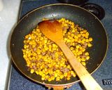 とうもろこしと仲良し♪豚ひき肉作り方2写真