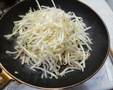 醤油バター風味のベーコンともやし焼きそば作り方4写真
