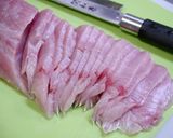 簡単！ぶり丼（梅肉の生姜ポン酢漬け）作り方1写真