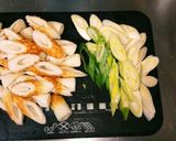 簡単すぐでき!ちくわとお葱のガリマヨ炒め作り方1写真