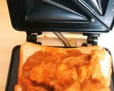 簡単リメイク☆カレーチーズホットサンド☆作り方2写真