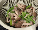 さば缶で☆キノコとおろしのさっぱりサラダ作り方1写真