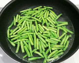 麻婆風♪ひき肉といんげんのピリ辛炒め作り方2写真