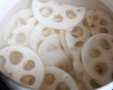 秋鮭と蓮根で＊さっぱり梅ポンサーモン＊作り方2写真