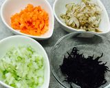 鶏つくねの巾着 と 高野豆腐の挟み煮作り方1写真