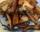 簡単お手軽 副菜 醤油が香ばしい舞茸作り方3写真