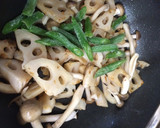 レンコンとシメジのカレー炒め作り方3写真