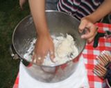 ダッチオーブンでピザ。作り方1写真