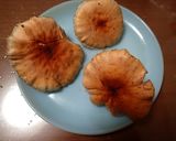5種の天然キノコと葉物野菜の油炒め作り方1写真