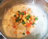 じゃが芋とミックスベジタブルのミルク煮。作り方3写真