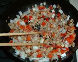 ピリ辛鶏肉と揚げ春雨のレタス包み作り方5写真