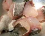 鮮魚白菜湯｜白身魚と白菜のスープ作り方1写真
