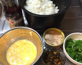 超簡単♪鮭缶とキューちゃんの炒飯作り方3写真