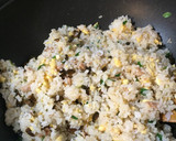 超簡単♪鮭缶とキューちゃんの炒飯作り方9写真
