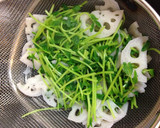 ささみと豆苗とれんこんのさっぱり梅和え作り方3写真