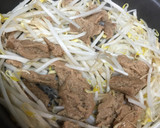 大豆のお肉ともやしのとろみオイスター炒め作り方2写真