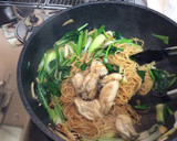 牡蠣のほうれん草とねぎの焼きそば♪作り方6写真