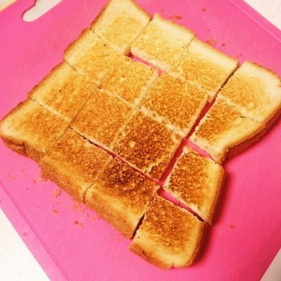 休日のズボランチ☆焼きカレーパングラタン by AKMYmama