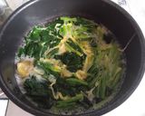 ほうれん草と卵のお吸い物作り方8写真