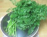 米粉でサックリ★にんじんの葉のかき揚げ作り方1写真