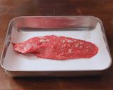 炊飯器で作る県産牛のローストビーフ作り方1写真